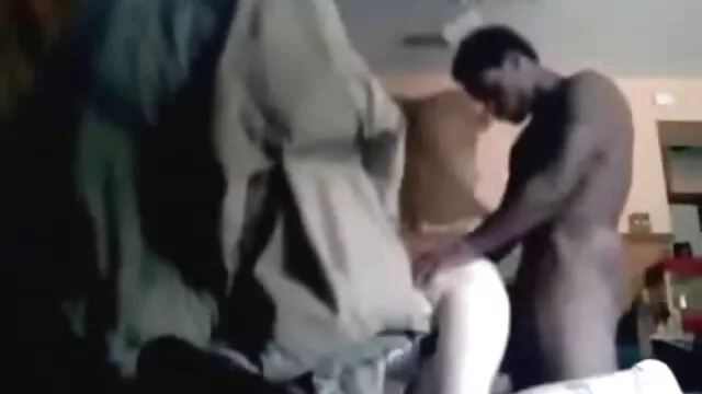 ბერძენი ცოლი სონია shit პირველი თქვენს ass-spanking Pantremeni